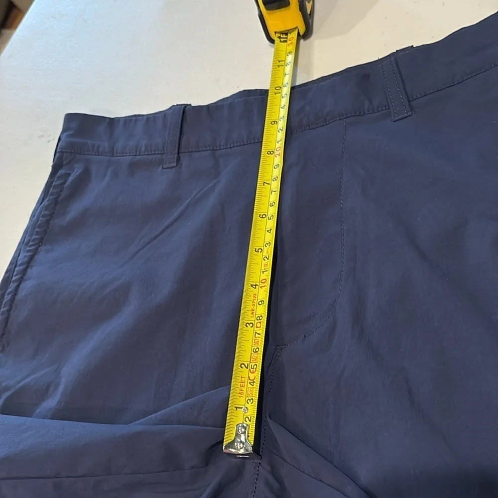 J. Crew - Men's 11-inch Flex Rivington Shorts, Golf Shorts, Size 30. Navy